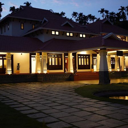 Отель Wayanad Mace Mansion Kenichira Экстерьер фото